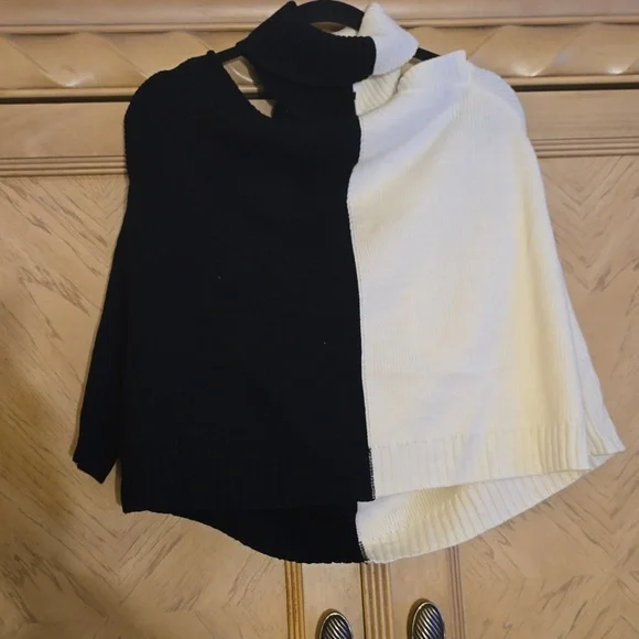 Shein size medium colorblock cold shoulder turtleneck sweater - Picture 4 of 5